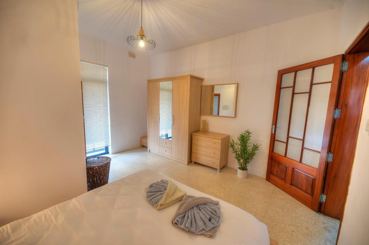 Enormous 3Bedrooms Seafront With Balcony Pdeh1-1 Sliema Exterior foto